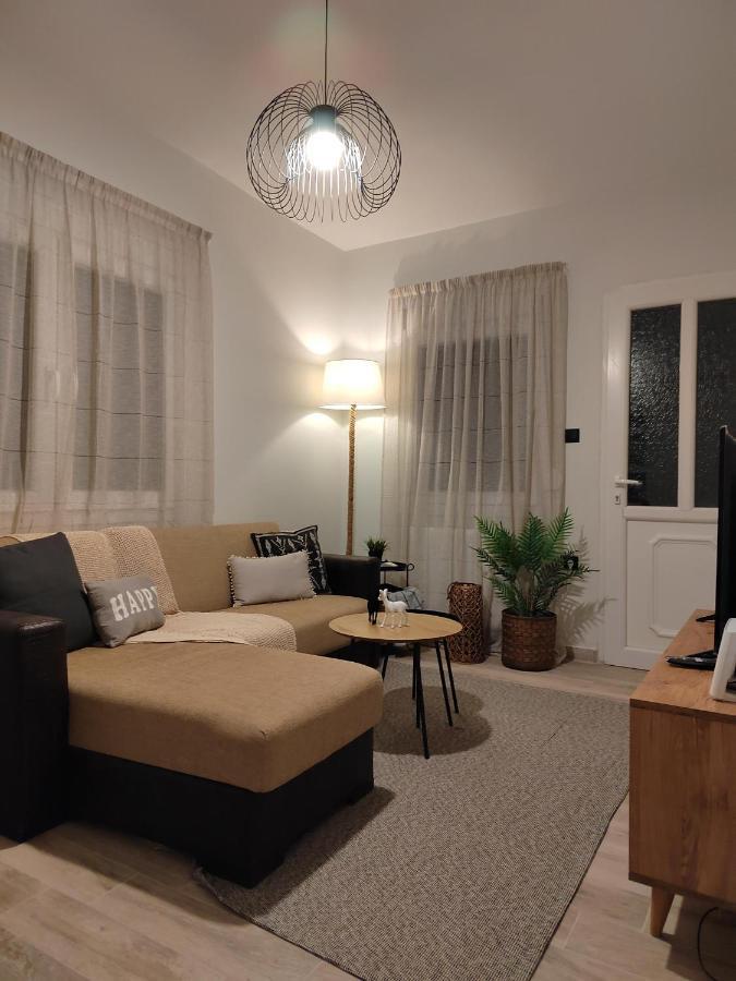 Cosy House With Garden Volos