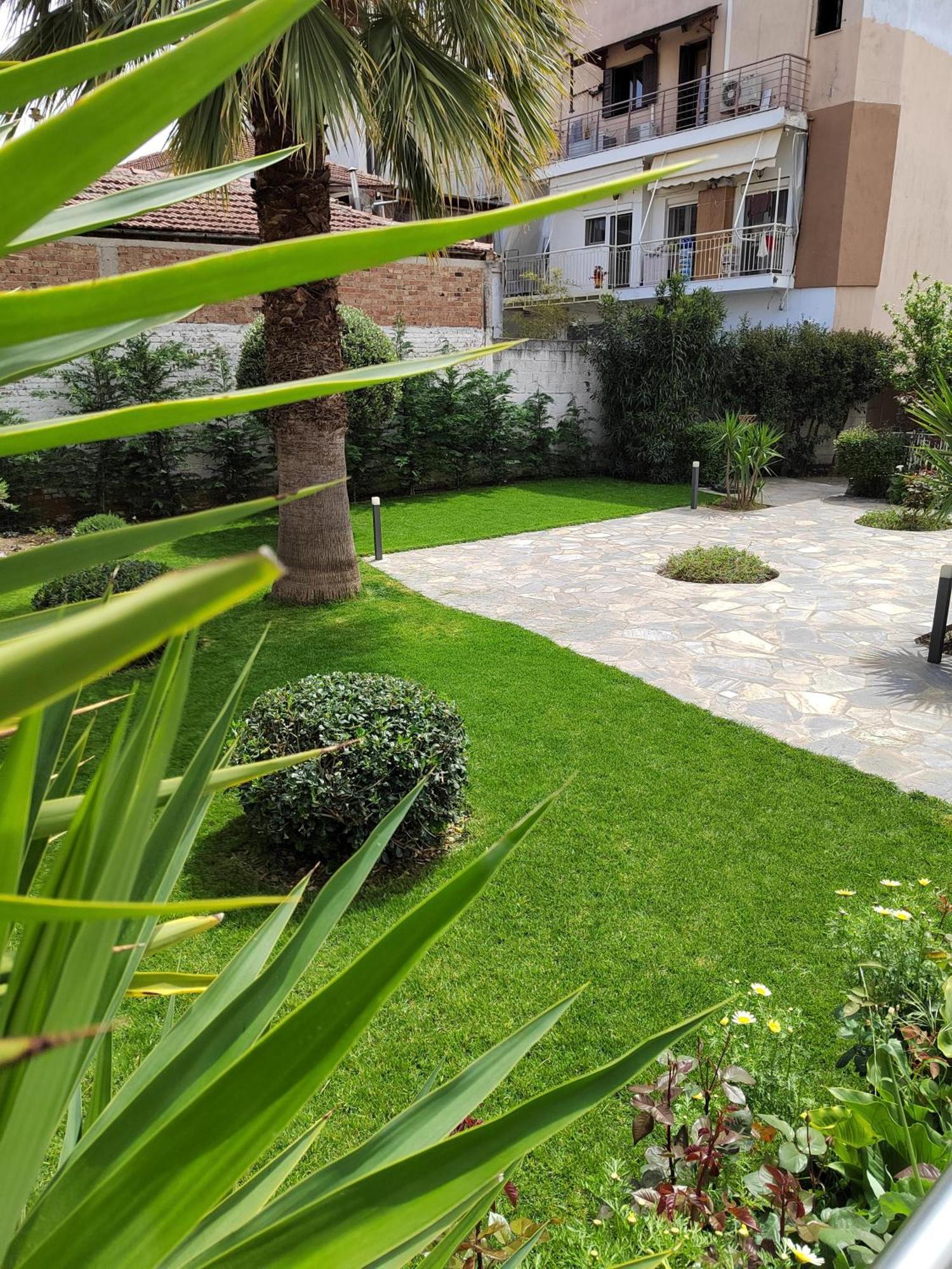 Cosy House With Garden Volos